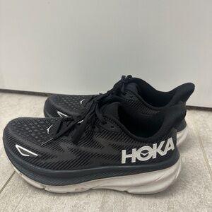 Hoka Clifton 9